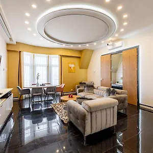  Apartment Luxury Royal By Prestige Homes
